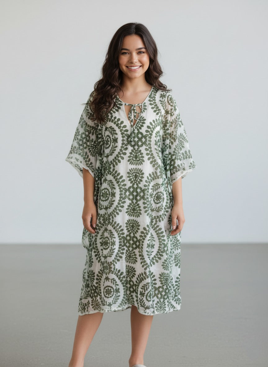 طقم كوفر-أب نسائي من مجموعة Summer Beach – أكمام بات-وينغ مطبّعة كاملة مع ربطة خصر