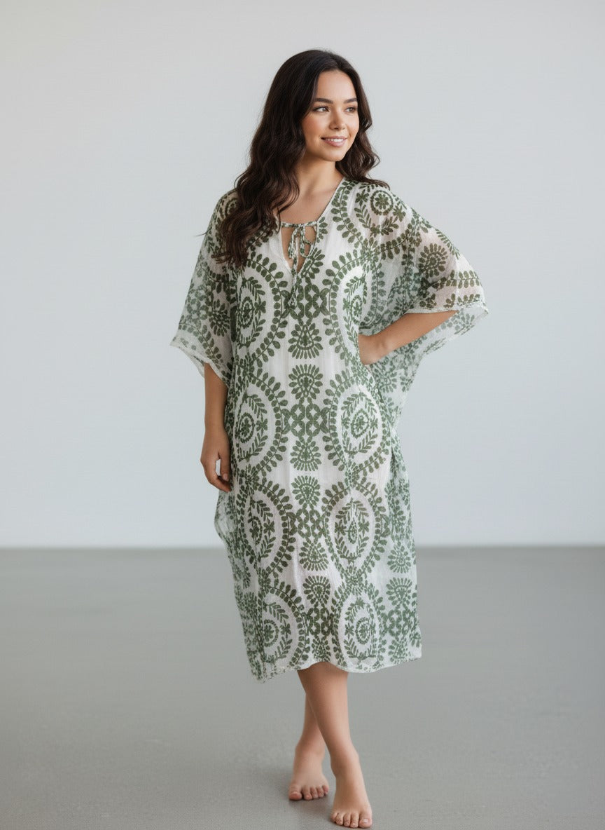 طقم كوفر-أب نسائي من مجموعة Summer Beach – أكمام بات-وينغ مطبّعة كاملة مع ربطة خصر