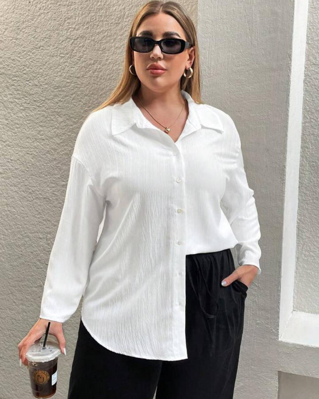 قميص INAWLY نسائي مقاس كبير بلون سادة وأكمام طويلة وجيب بصف واحد من الأزرارShein
