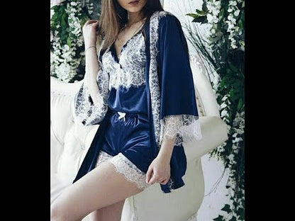 طقم لانجيري من الدانتيل (3 قطع)