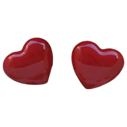 حلق علي شكل قلب كبير  من Shein