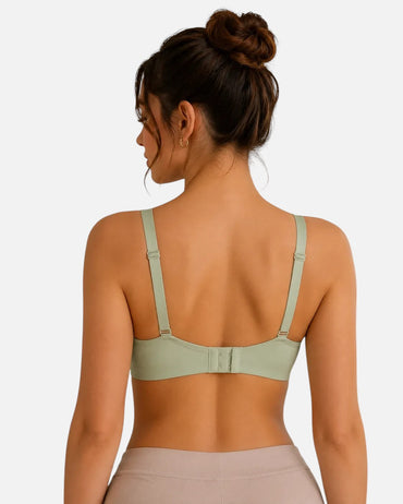حمالة صدر Shopyneer للمقاسات الكبيرة باللون الأخضر الفاتح، تصميم مريح وداعم مع أشرطة قابلة للتعديل وإغلاق خلفي